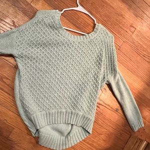 Long sleeve sweater in color mint green